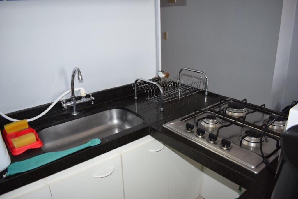 Apartamento Confortavel ゴイアニア エクステリア 写真